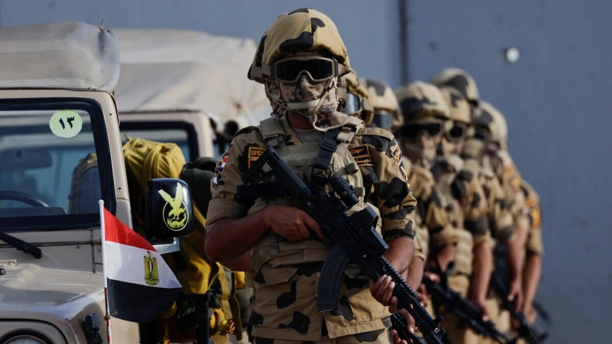 الجيش المصري يزلزل إسرائيل بهتاف "إسرائيل تحت البيادة" في رد مباشر على مخطط نتنياهو لاحتلال سيناء